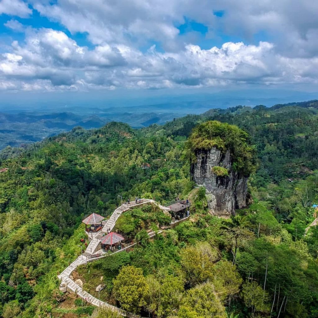 Foto Perbukitan Widosari